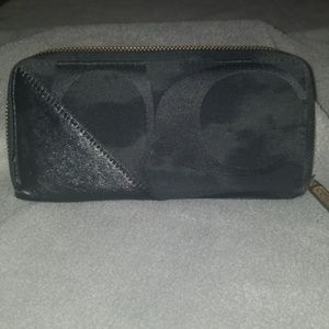 COACH Signature Medium Zip Around Wallet